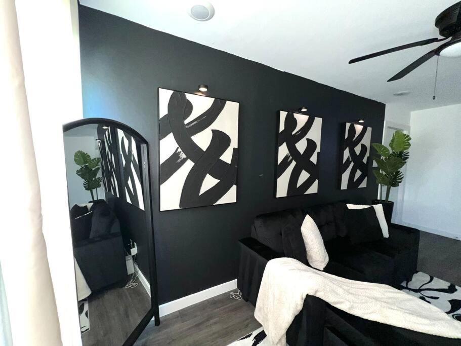 Luxurious 4 Bed 2 Bath House Near Downtown Tatil Evi *